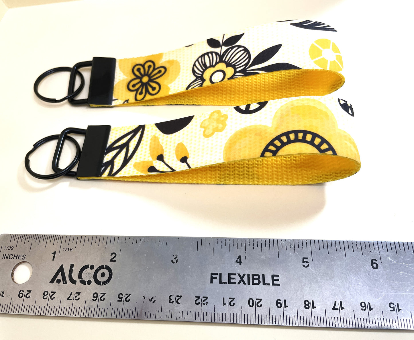 6" Wristlet Keyfob Keychain-Retro Yellow Floral