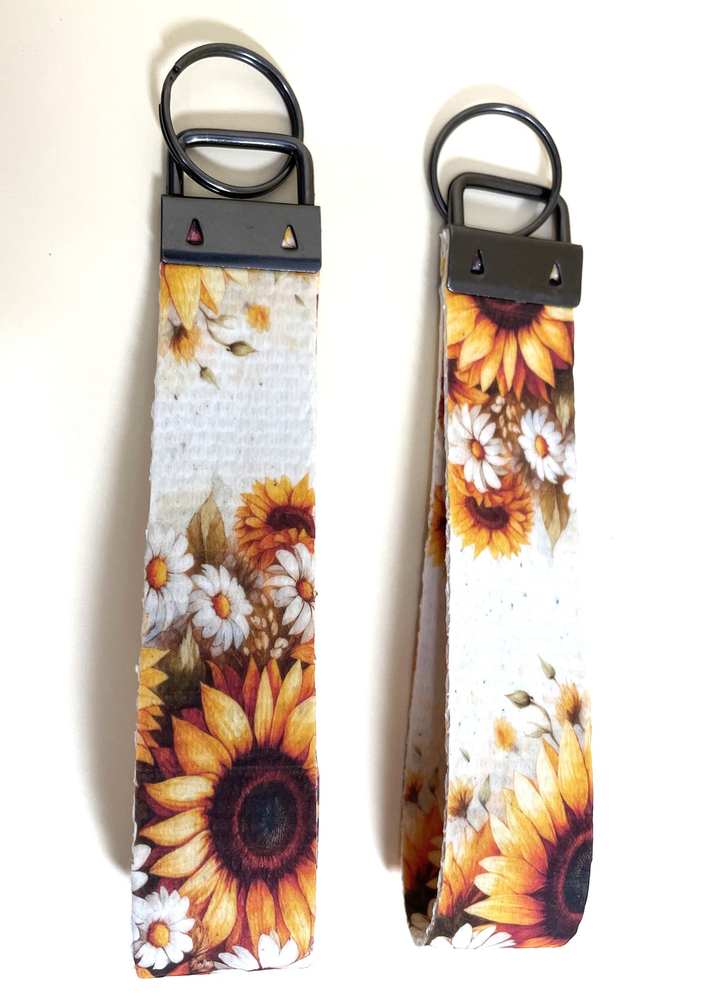 6" Wristlet Keyfob Keychain-Light Sunflower