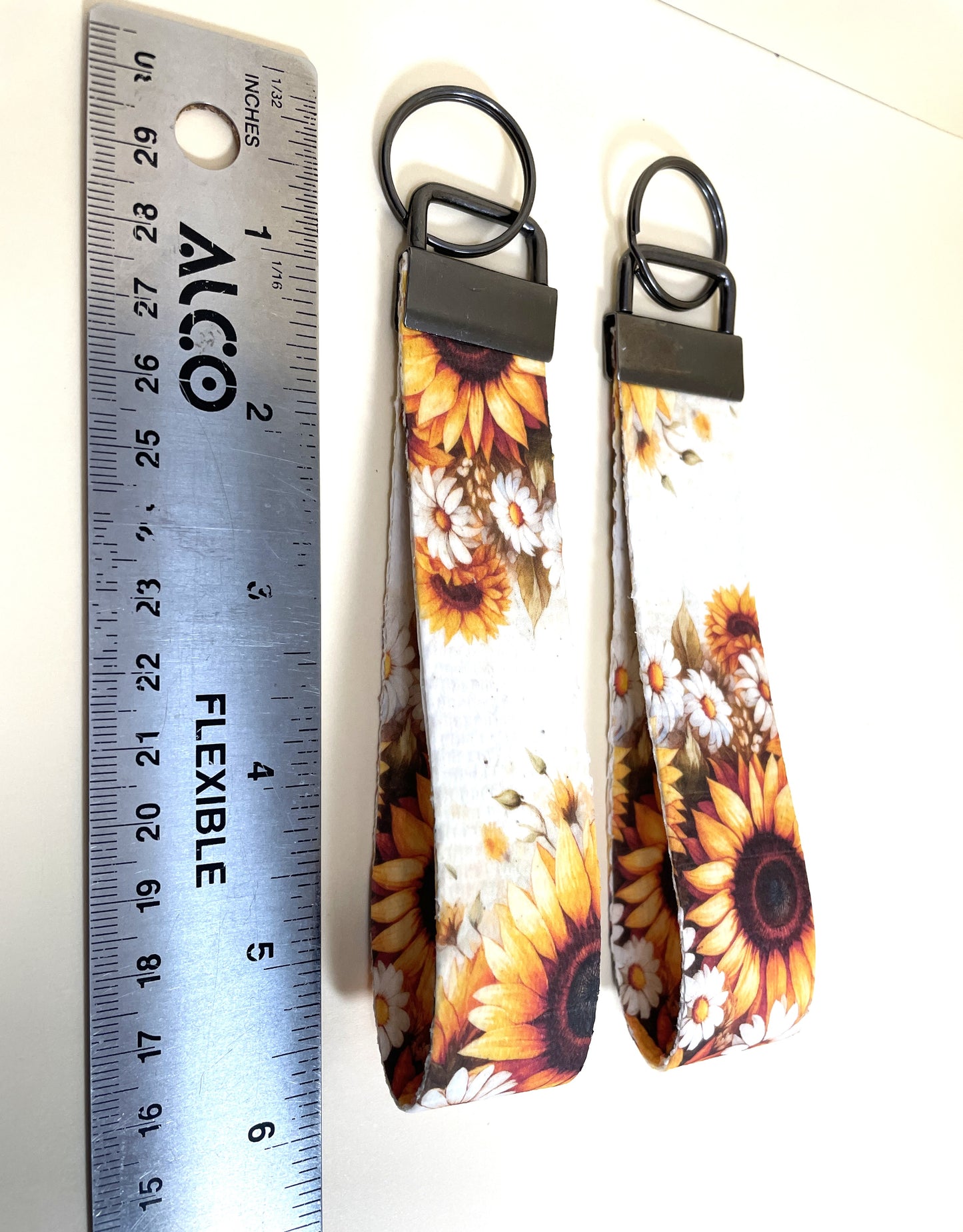 6" Wristlet Keyfob Keychain-Light Sunflower