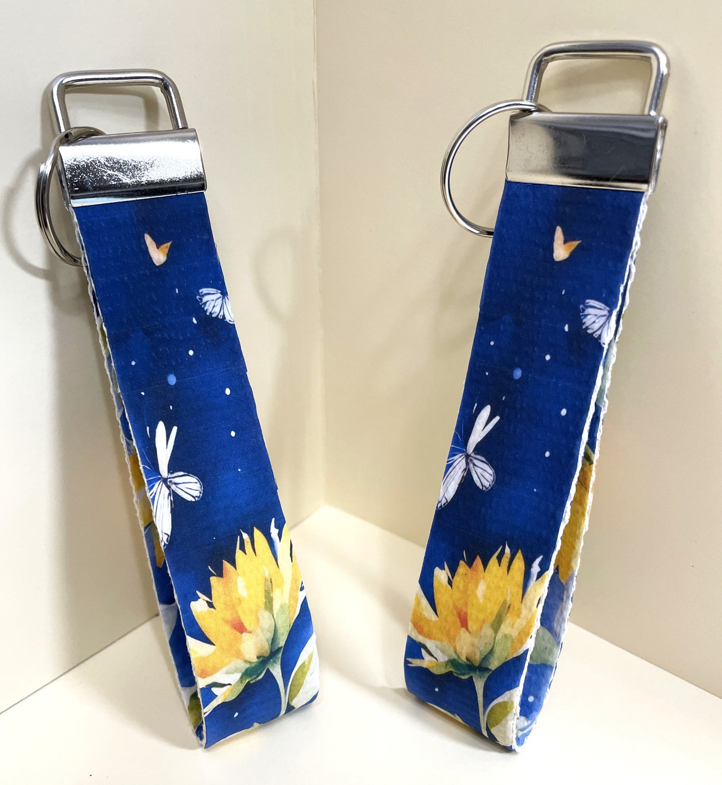 6" Wristlet Keyfob Keychain- Sunflower Blue