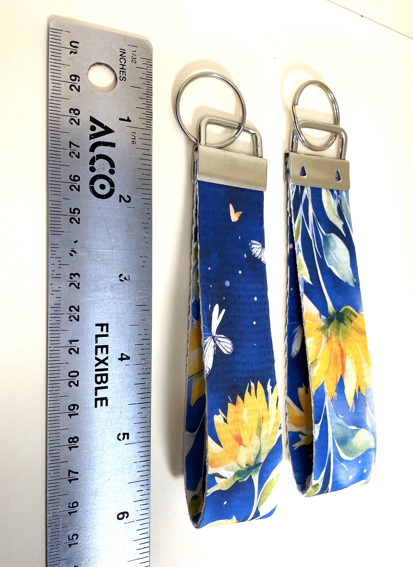 6" Wristlet Keyfob Keychain- Sunflower Blue