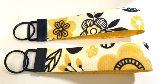 6" Wristlet Keyfob Keychain-Retro Yellow Floral