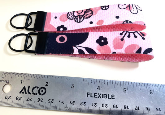 6" Wristlet Keyfob Keychain-Retro Pink Floral