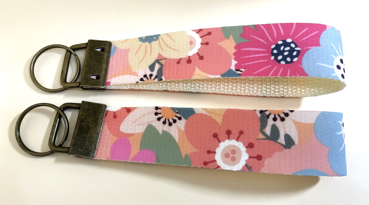 6" Wristlet Keyfob Keychain- Retro Multi Floral