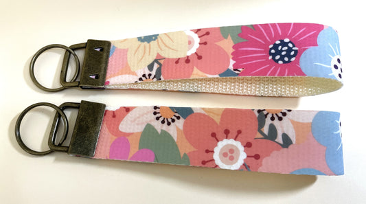 6" Wristlet Keyfob Keychain- Retro Multi Floral