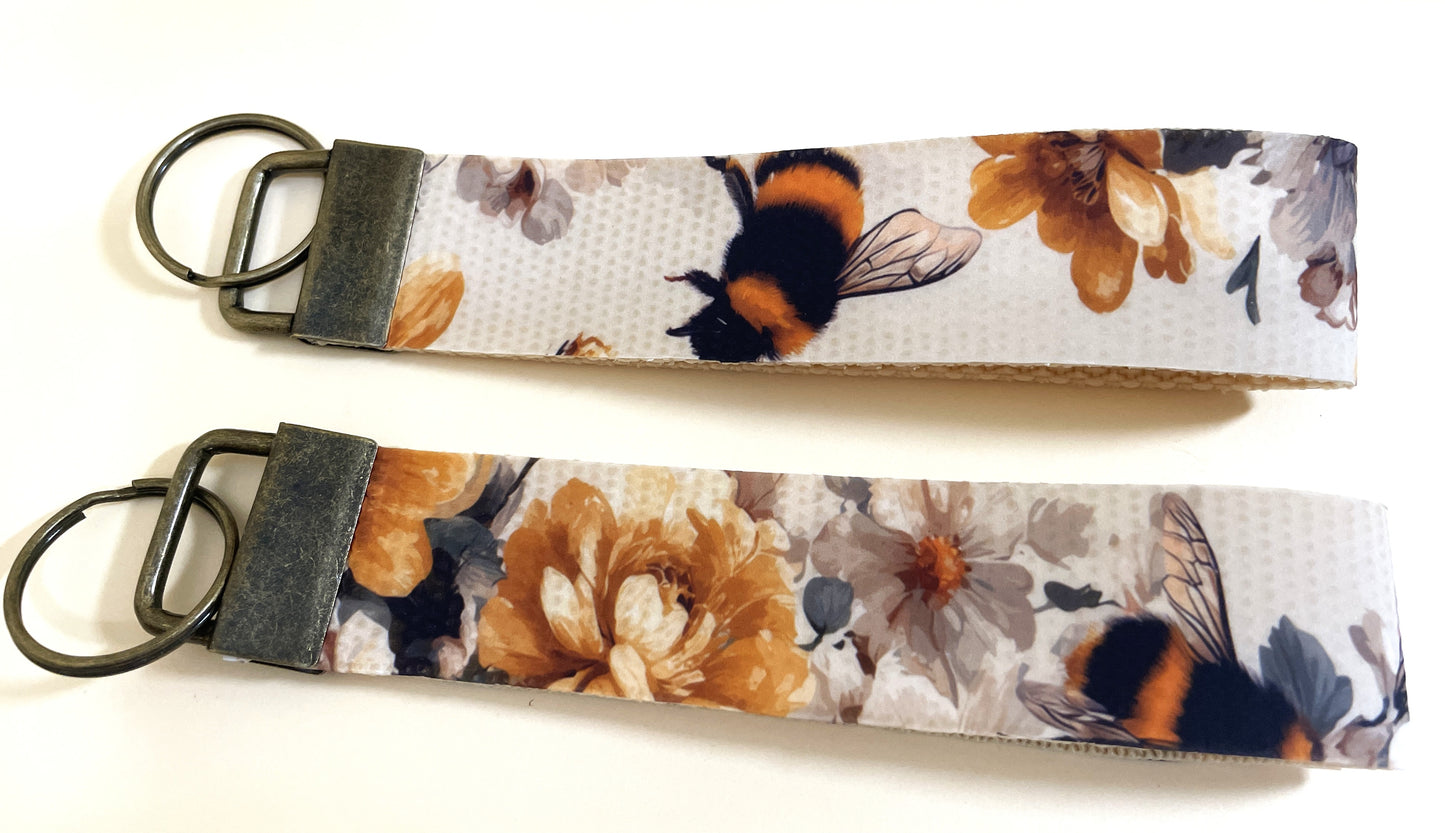 6" Wristlet Keyfob Keychain - Bumble Bee