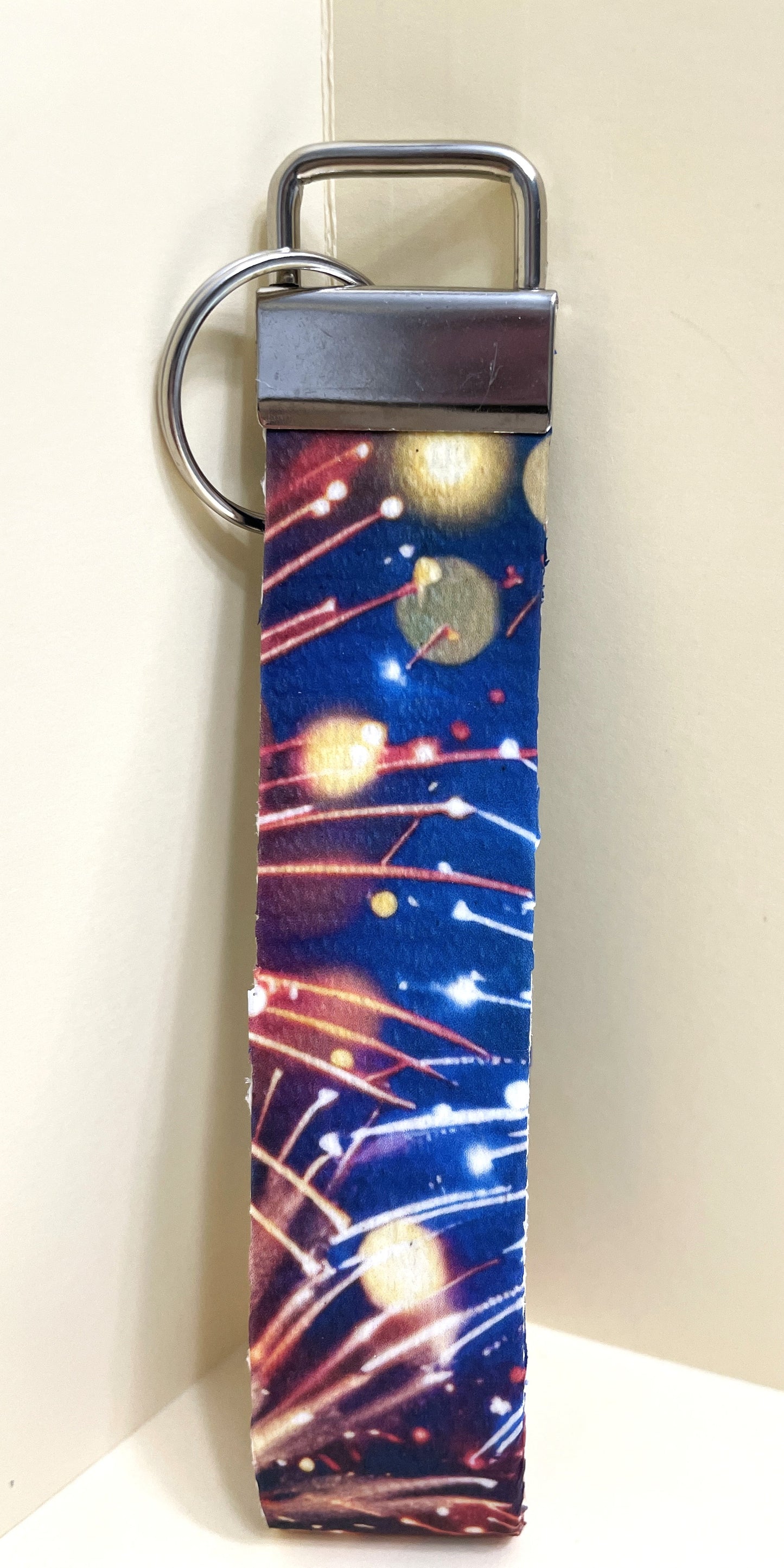 6" Wristlet Keyfob Keychain - Fireworks